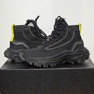 Sorel, Womens Kinetic Breakthru Venture Mid Sneakers, NIB-SIZE 6.5